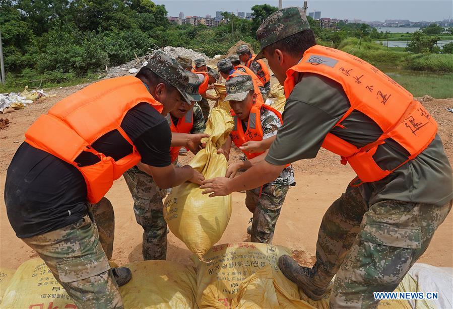 China Sends More Supplies to Flood-Hit Regions